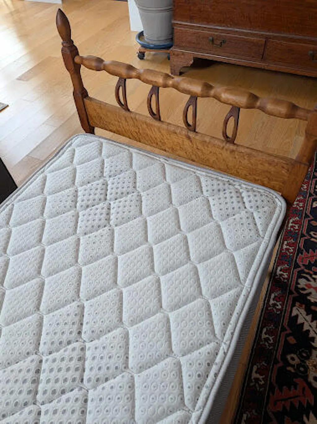 Largo 6.5" Firm, custom mattress