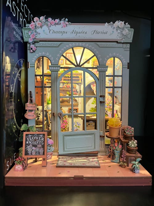 CUTEBEE DIY Book Nook Kit | Champs-Élysées  Florist