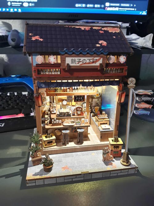 CUTEBEE DIY Book Nook Kit | Morita-Ya