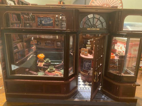 CUTEBEE DIY Dollhouse Kit | CORNER COFFEE SHOP