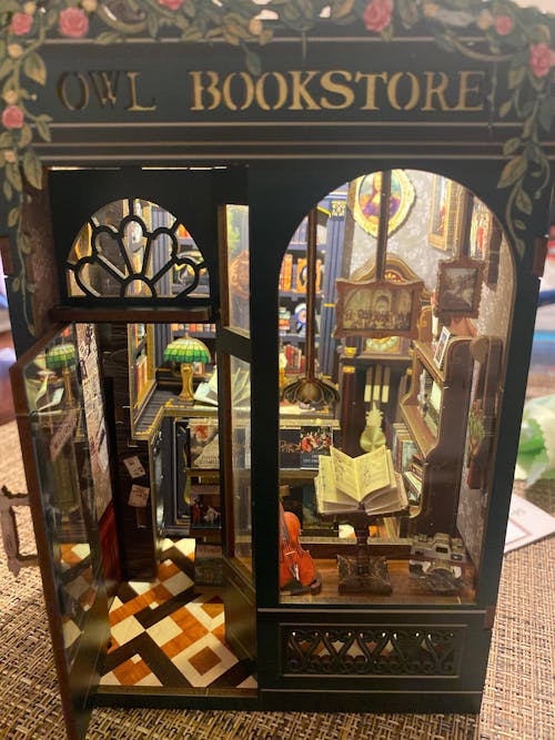 CUTEBEE DIY Book Nook Kit | Owl Bookstore