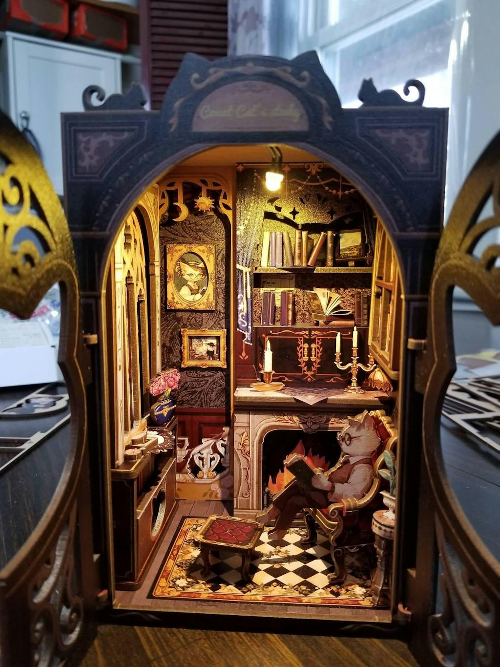 CUTEBEE DIY Book Nook Kit|Count Cat's Study