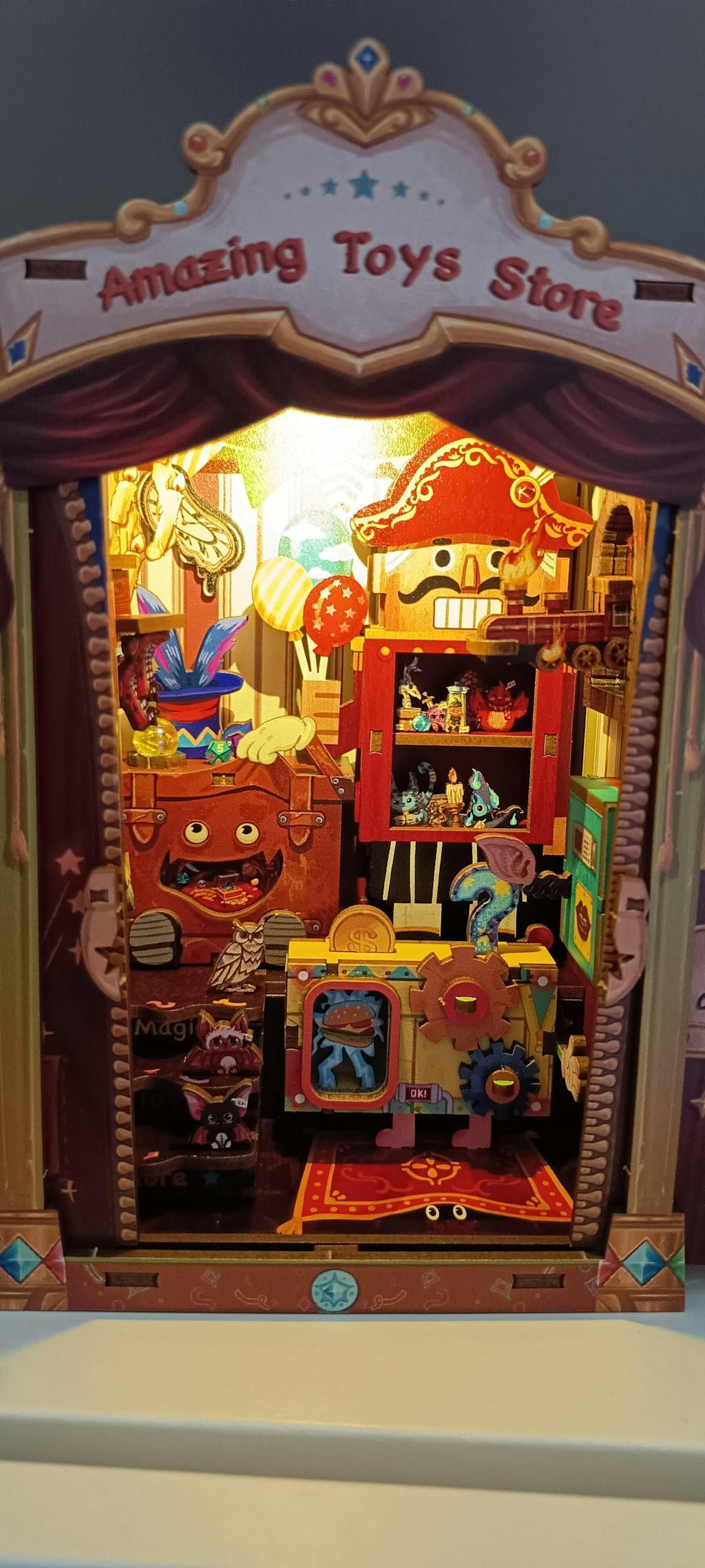 CUTEBEE DIY Book Nook Kit| Amazing Toys Store