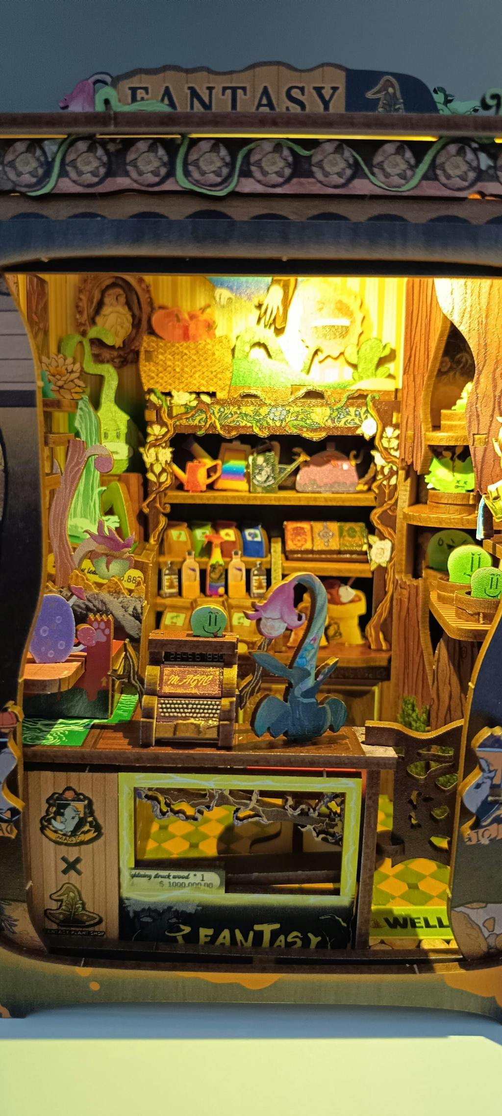 CUTEBEE DIY Book Nook Kit|Fantacy Plant Shop