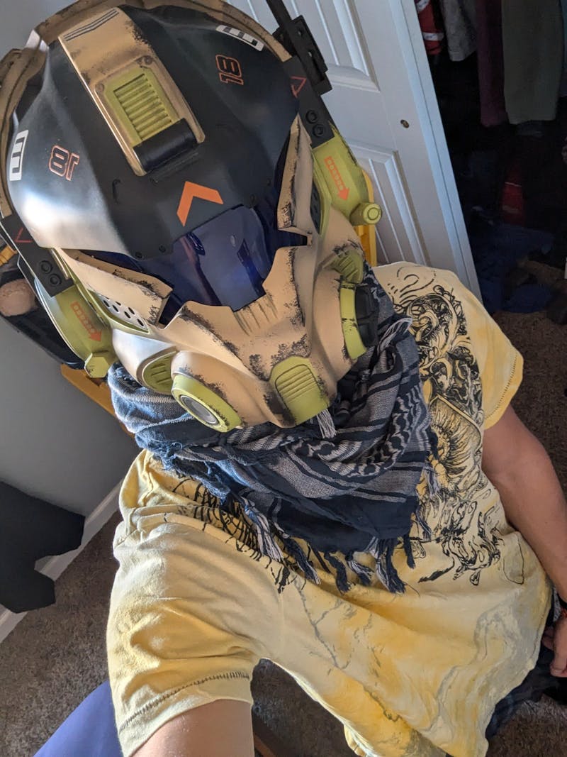 Titanfall Battle Rifle Pilot Classic Helmet