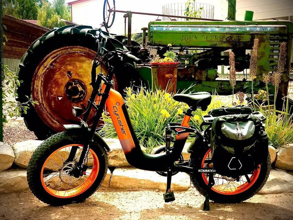 KOMMODA ファットタイヤ電動自転車 公道可