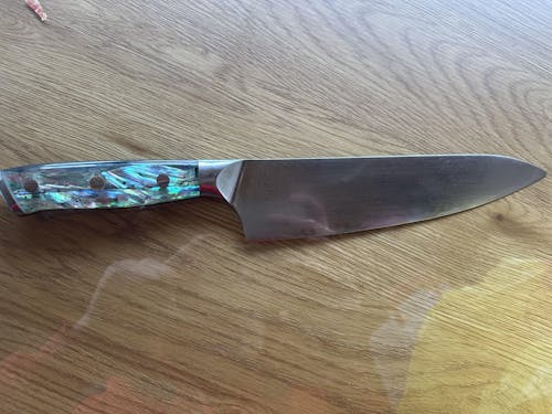 Cuțitul bucătarului, pentru bucătar profesionist, oțel damasc, mâner rășină, 21 cm (C19)