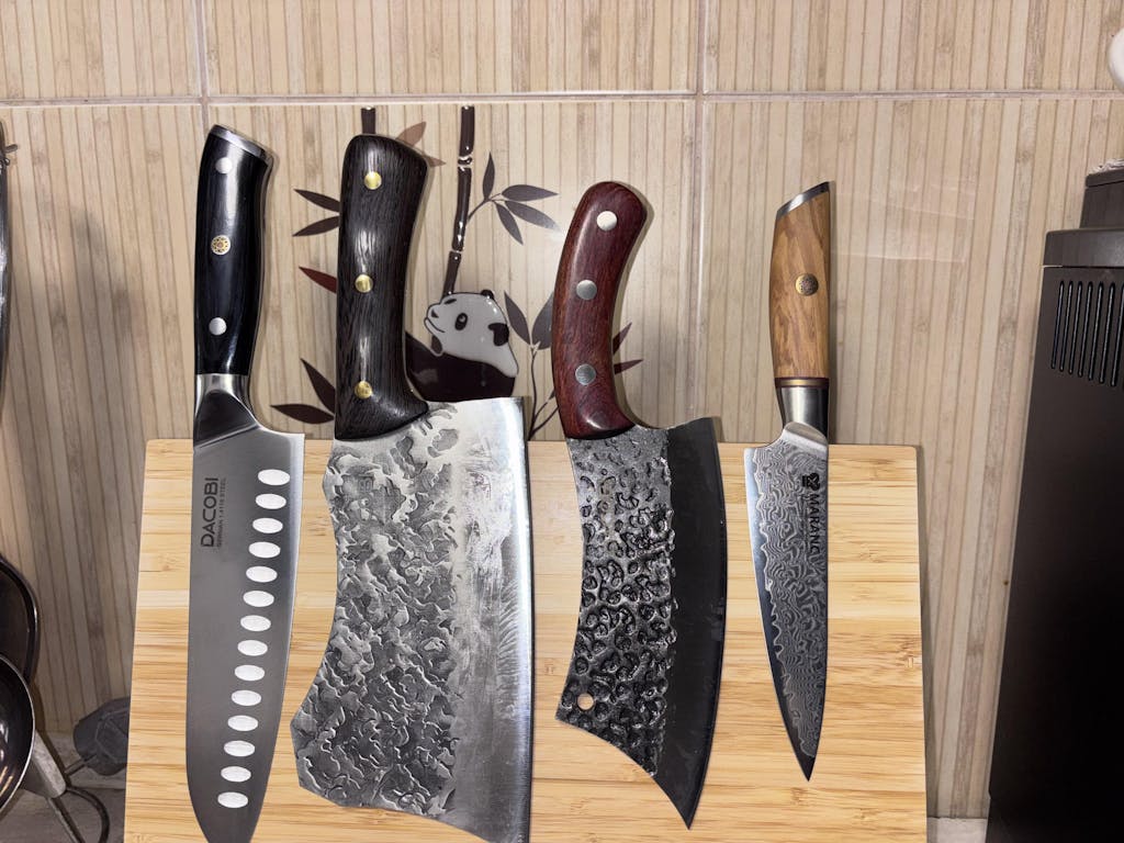 Cuțit Santoku, oțel german, mâner lemn pakka, 18 cm, (C7)