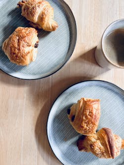 Assortiment mini viennoiseries congelées à cuire