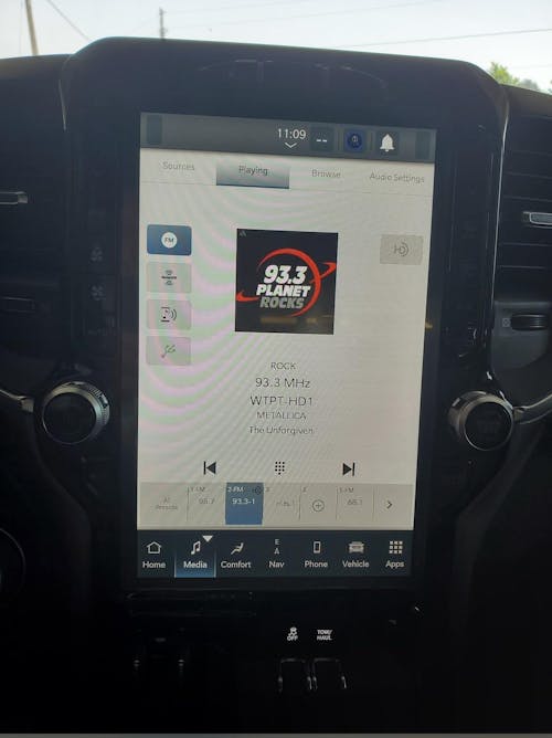 2019-2021 RAM 1500 UBQ Uconnect 5 Upgrade kit with 12-inch Touchscreen including Wireless Apple CarPlay / Android Auto