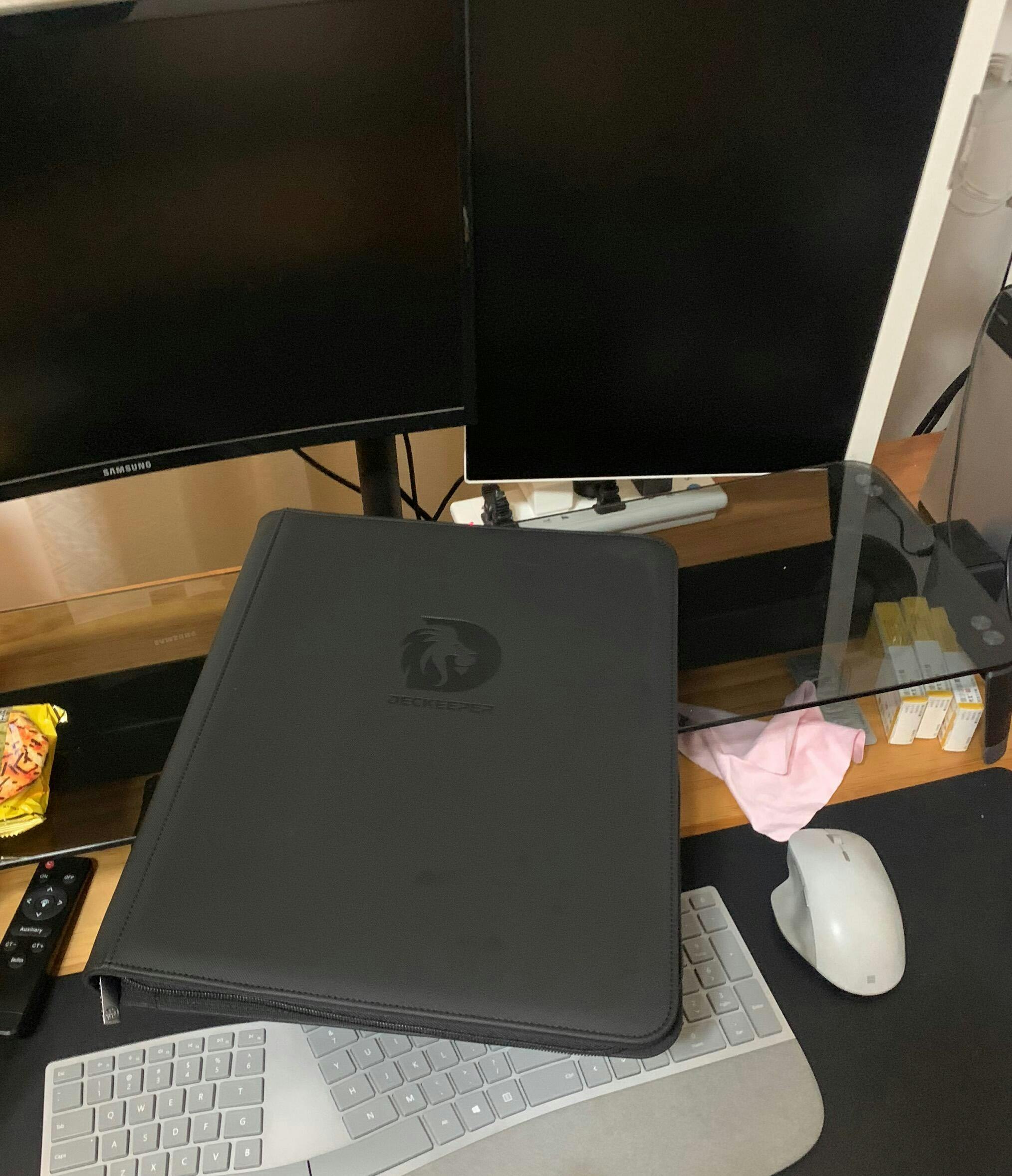 DECKEEPER™ TopLoader Binder for TCG Cards