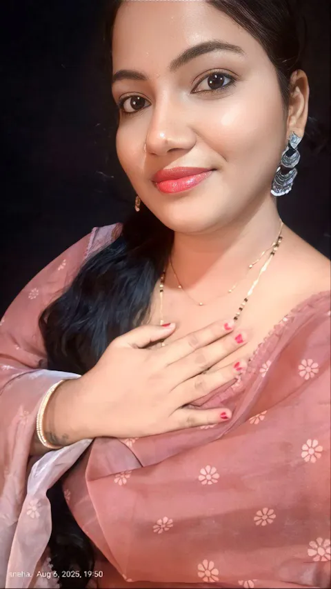 Single layer tiny golden beaded thin demifine necklace