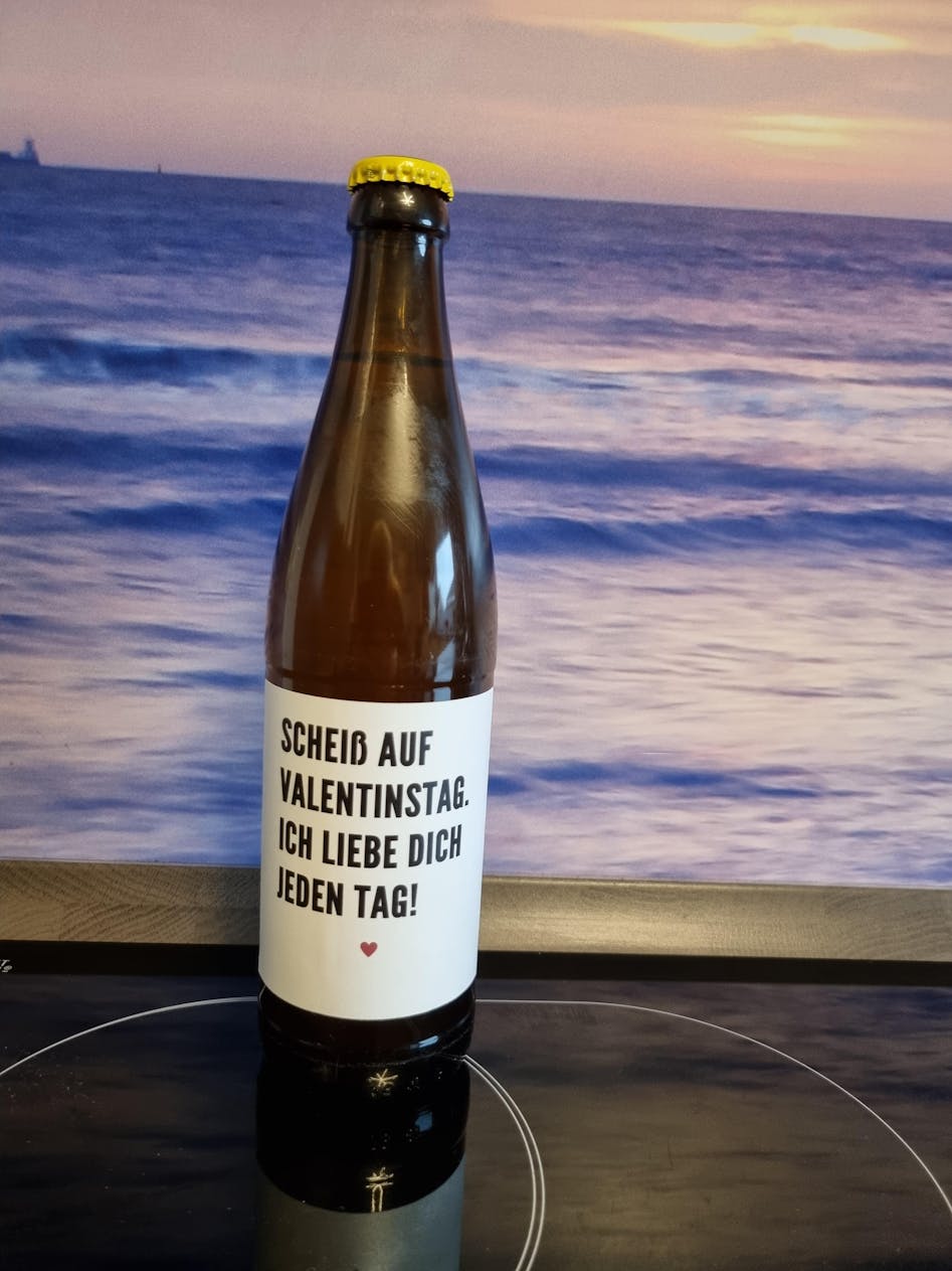 Personalisiertes Bier Flaschen Etikett Scheiß auf Valentinstag
