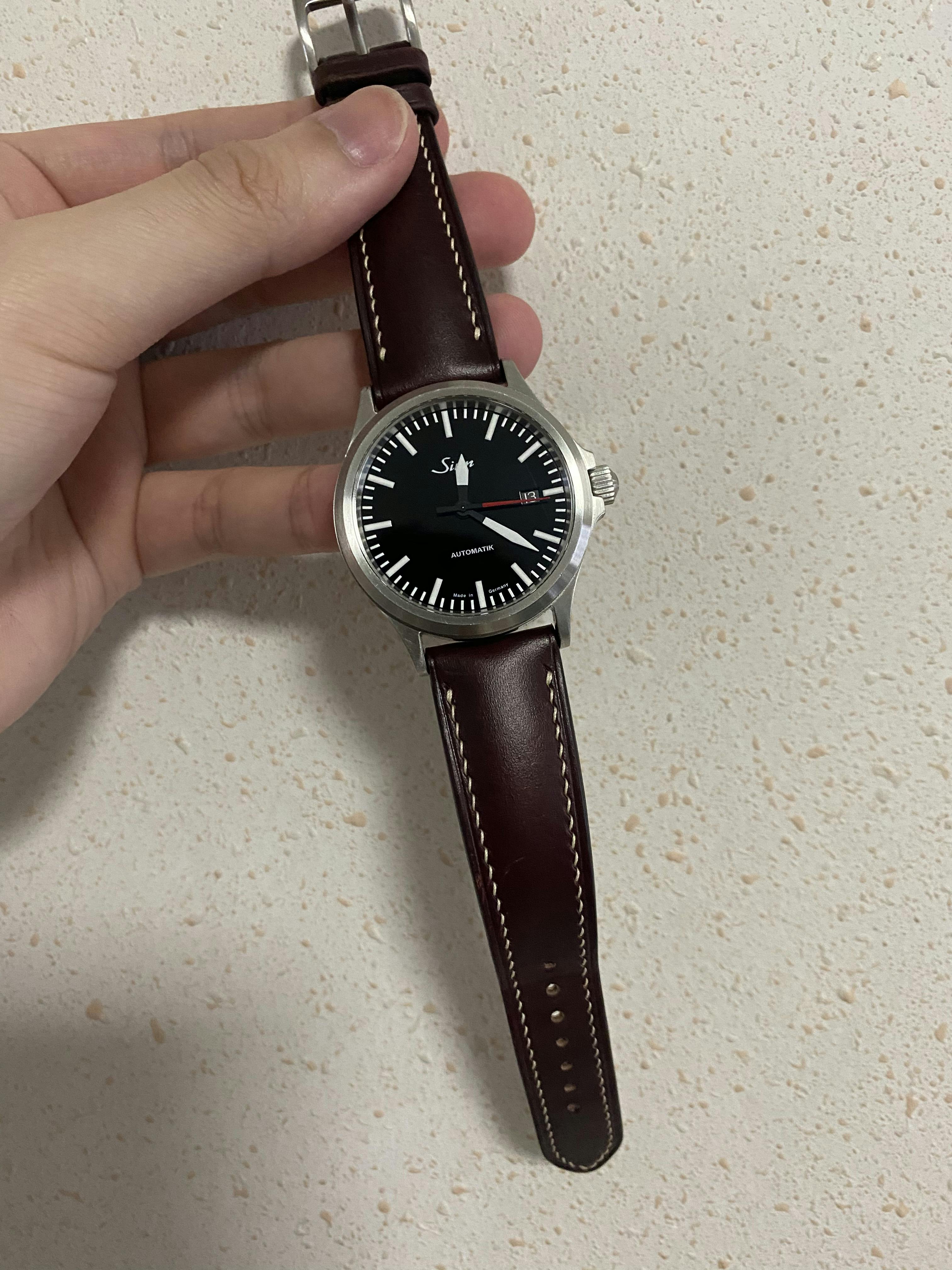 Color 8 Chromexcel Signature Strap - Delugs
