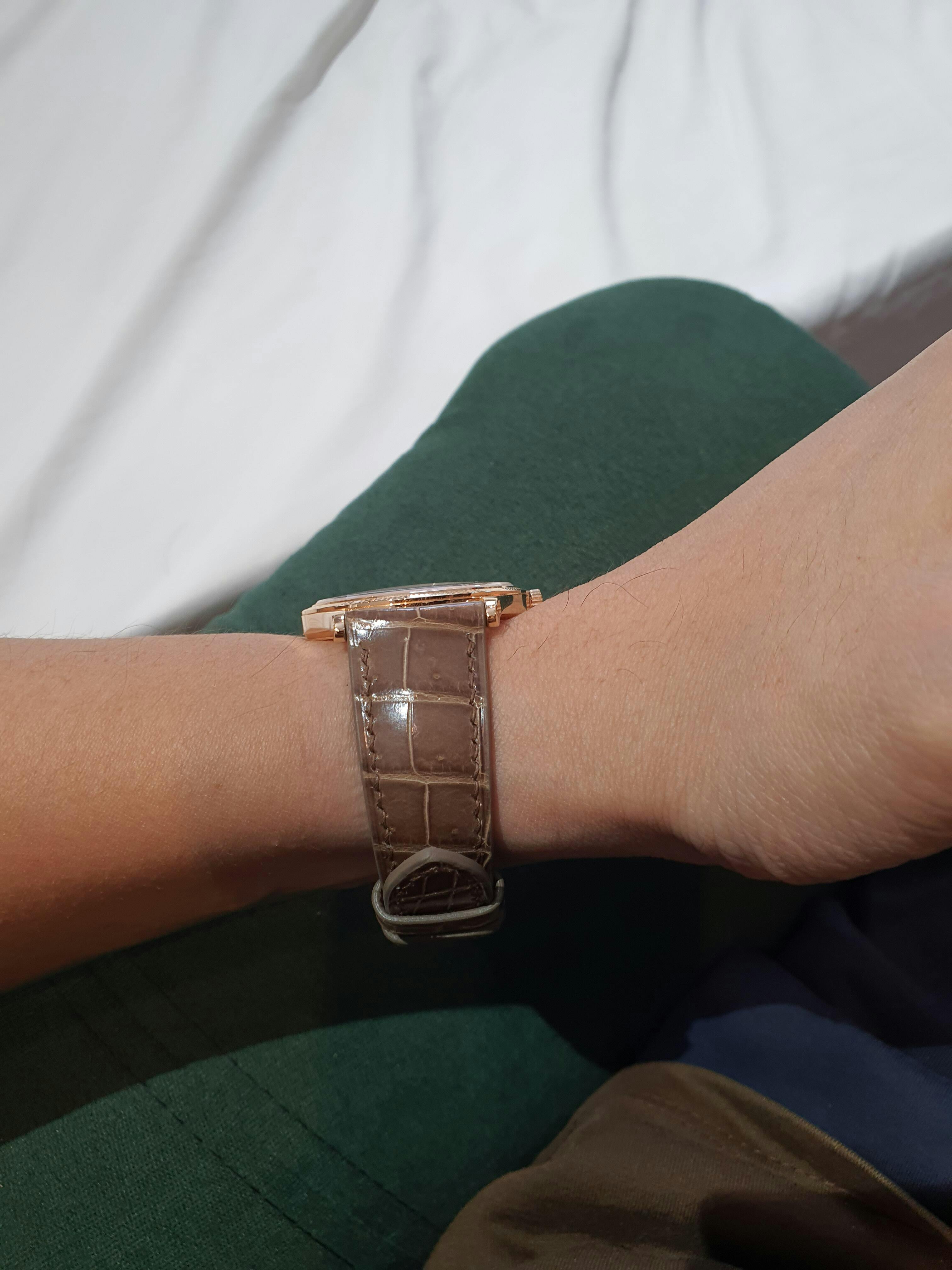 Glossy Taupe Brown Crocodile Signature Strap – Delugs