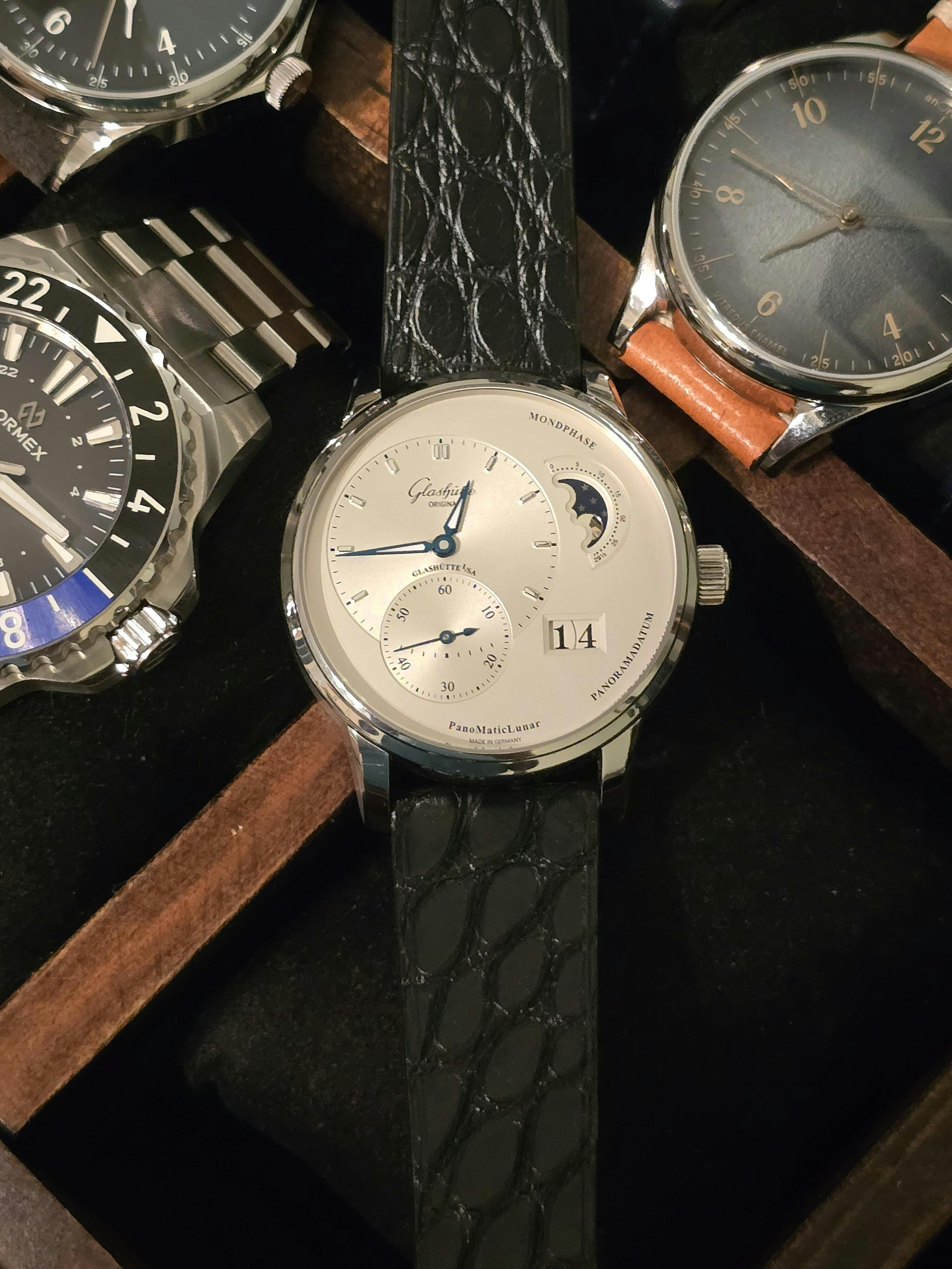 Matte Black Alligator Flank Stitchless Strap - Handcrafted Leather