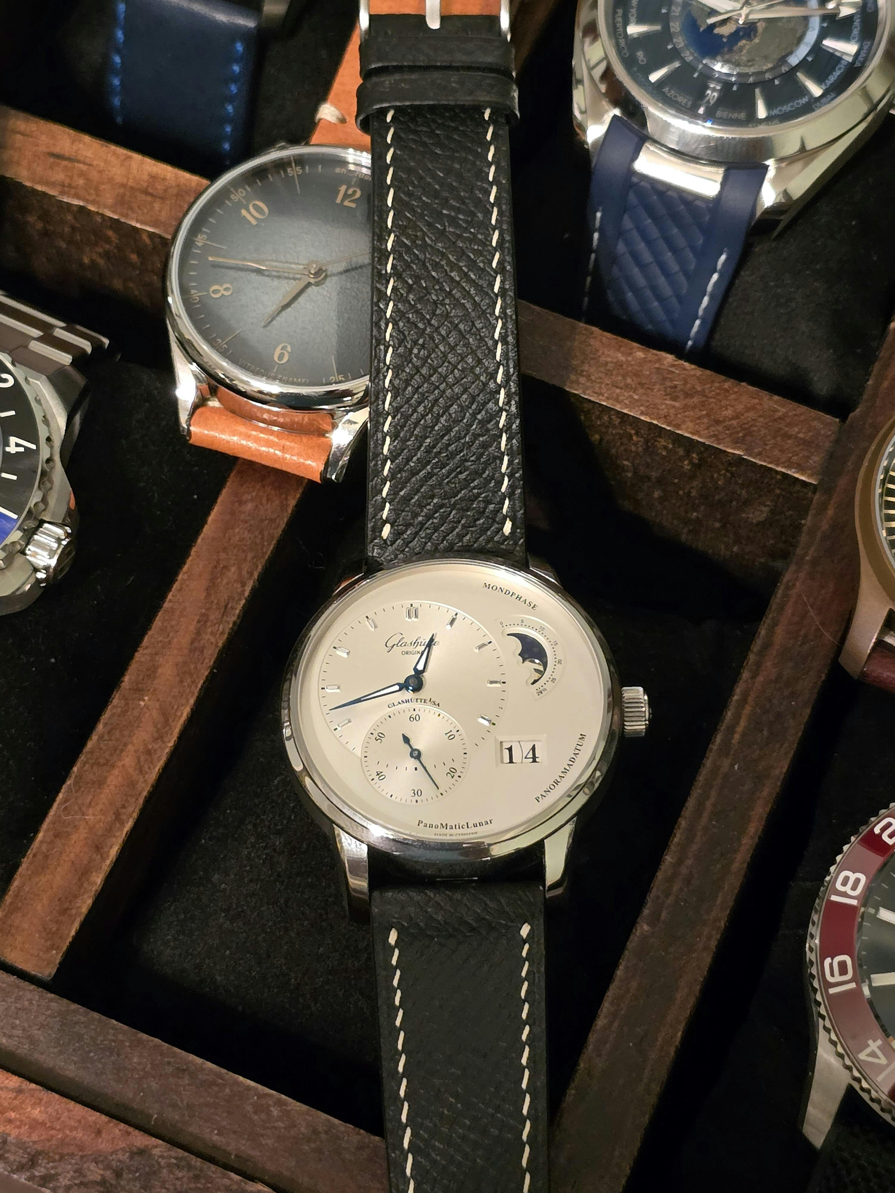 Delugs レザーベルト Matte Black Alligator Matte Black Alligator Flank Stitchless Strap – Delugs