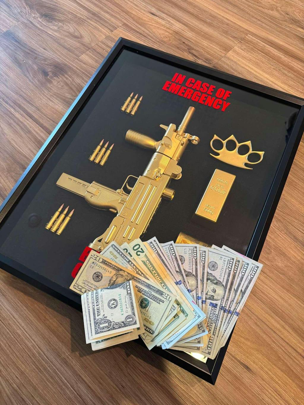 16×20 IN | GOLD ESCAPE