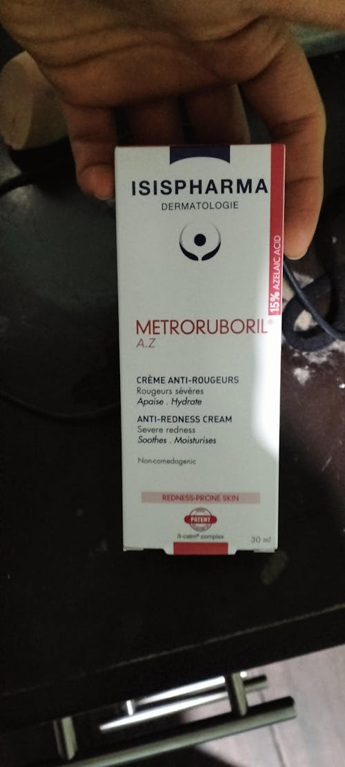 Isispharma Ruboril metroruboril az 15%, menos rojeces y imperfecciones 30ml.