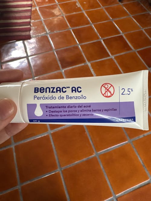 Galderma Benzac AC Gel 2.5% Tratamiento para pieles con acné 60gr.