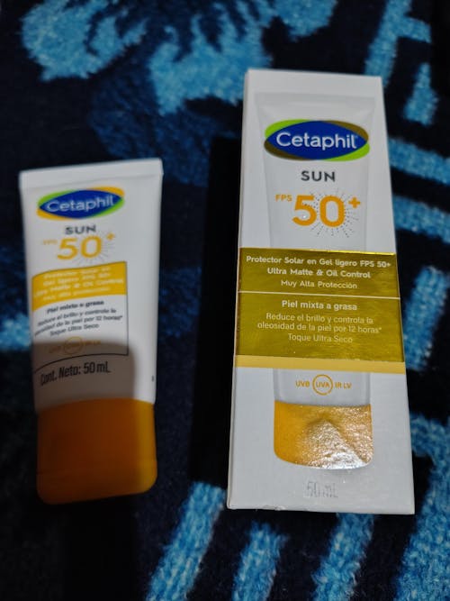 Cetaphil Sun Oil Control FPS50+, protector solar en gel para piel grasa 50ml.