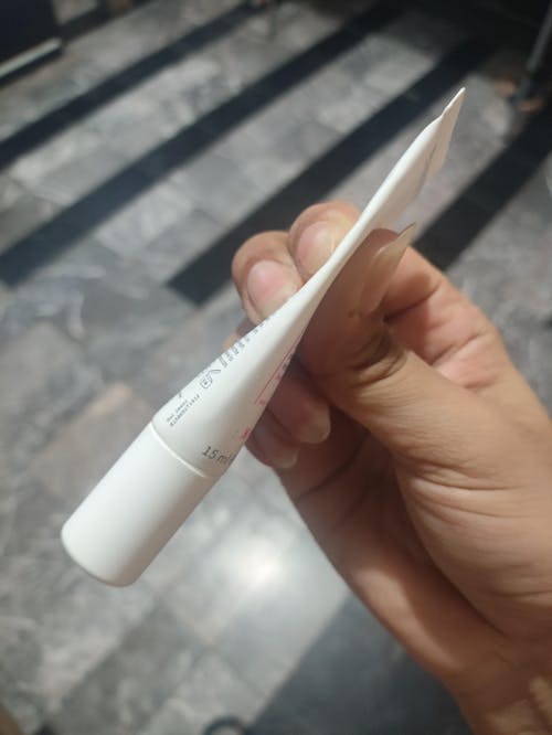 Bioderma Sensibio, Crema hidratante para contorno de ojos 15ml. (IGNORAR)