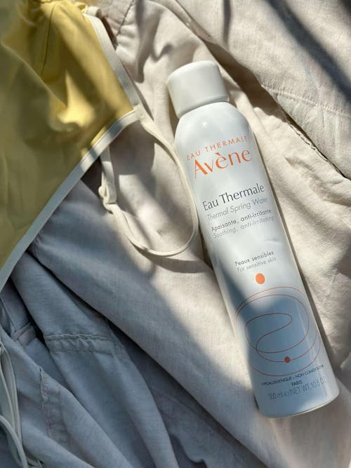 Avene Agua termal, Alivia y refuerza la piel sensible 300ml.