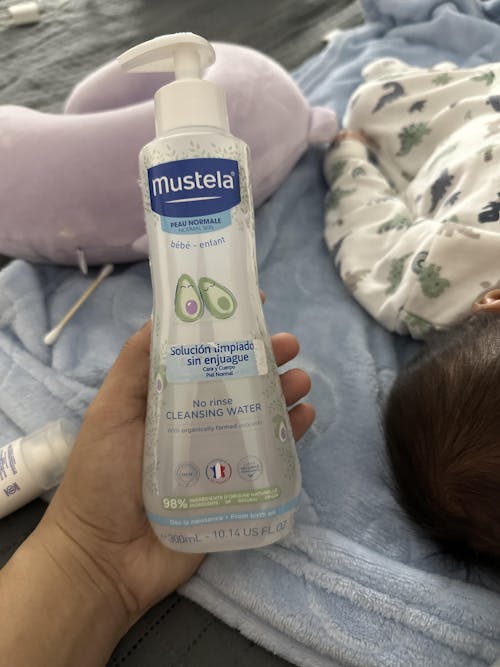 Mustela Solución Limpiadora sin enjuague 300ml.