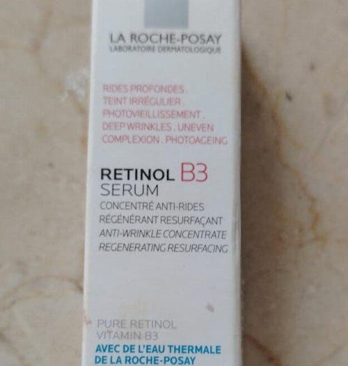 La Roche-Posay Sérum Retinol B3 concentrado anti-arrugas para piel sensible 30 ml.