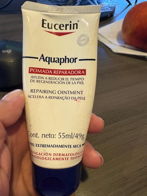 Eucerin Aquaphor Pomada reparadora tubo 50ml.