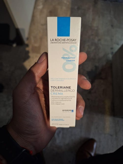 La Roche Posay Toleriane Dermallergo Crema, Hidratante facial para piel seca o intolerante, 40ml