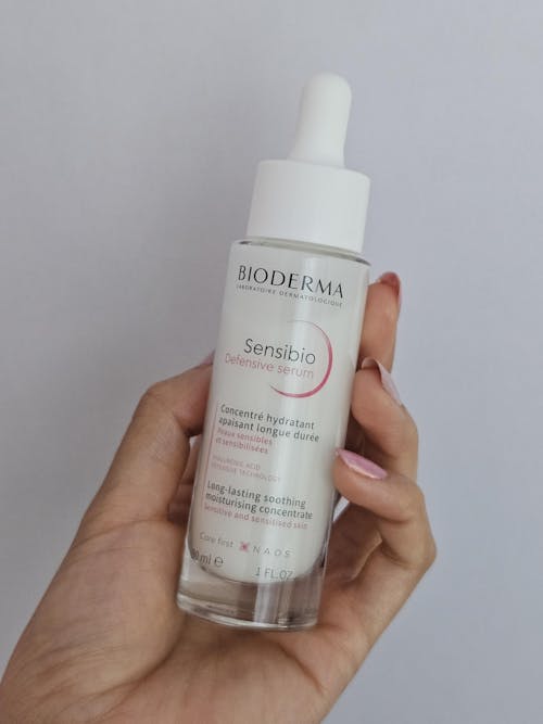 Bioderma Sensibio Defensive Serum, Suero hidratante antiedad 30ml.