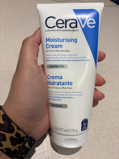 Cetaphil Oil Control serum facial triple acción para piel grasa 30ml.
