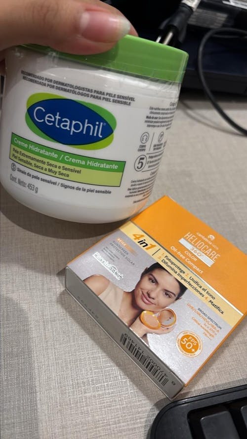 Cetaphil Oil Control serum facial triple acción para piel grasa 30ml.