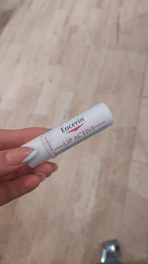 Eucerin pH5 Protector Labial para piel seca y sensible FPS20 4.8gr.