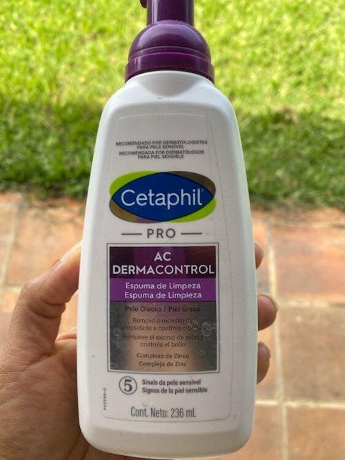 Cetaphil PRO AC Dermacontrol Espuma de limpieza facial para piel grasa 236ml.