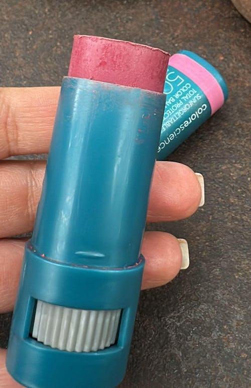 Colorescience Total Protection Color Balm Bálsamo Multiusos Con SPF +50 color Berry 9 gr