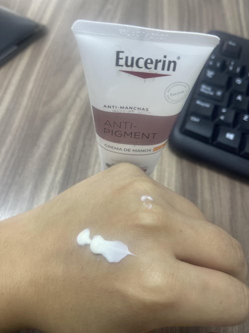 Eucerin Anti-pigment crema de manos anti-hiperpigmentación FPS30 75ml.