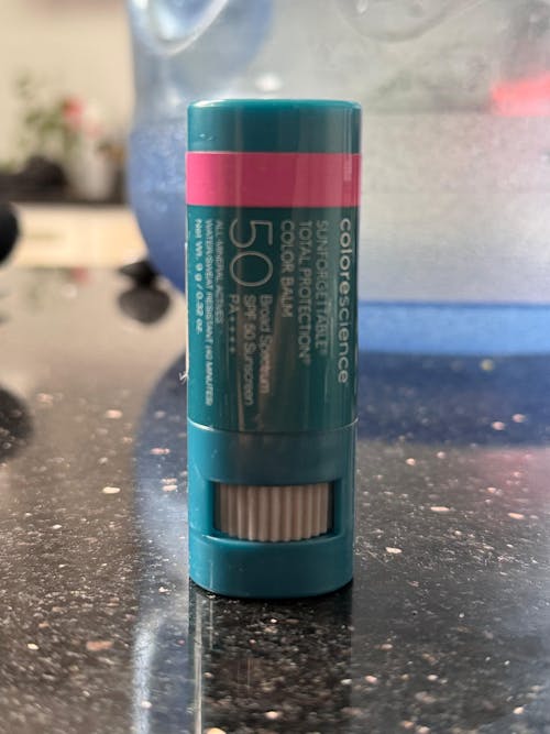 Colorescience Total Protection Color Balm Bálsamo Multiusos Con SPF +50 color Berry 9 gr