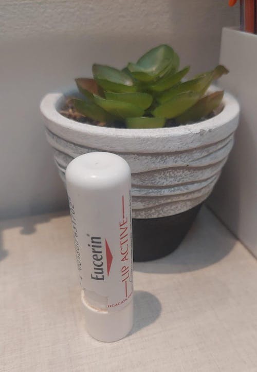 Eucerin pH5 Protector Labial para piel seca y sensible FPS20 4.8gr.