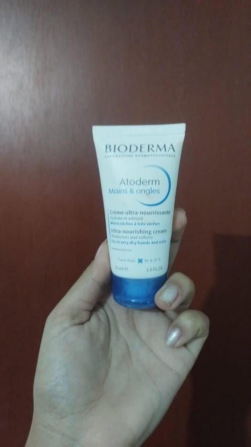 Bioderma Atoderm Crema reparadora para manos y uñas 50 ml