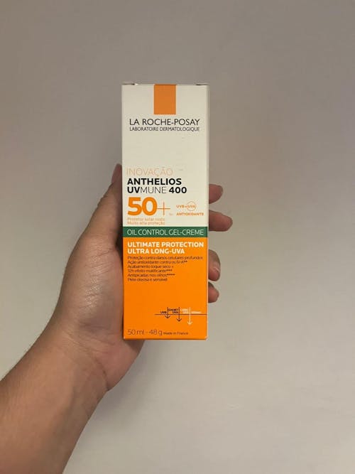 La Roche-Posay Protector Solar Anthelios UVMune FPS50+ fluido invisible para piel sensible y mixta 50 ml.