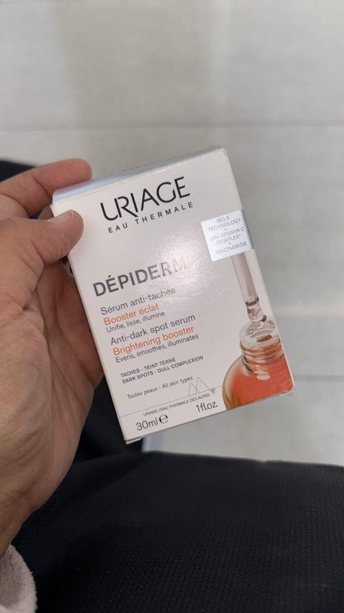Uriage Depiderm Sérum de vitamina C 20% y niacinamida 30ml.