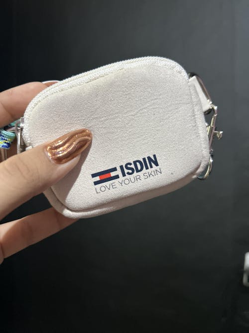 Case para audifonos by Isdin g00