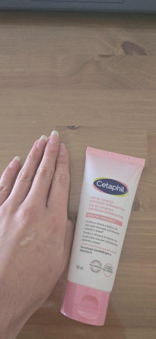 Cetaphil Healthy Radiance Gel de Limpieza Exfoliante Antimanchas 100ml