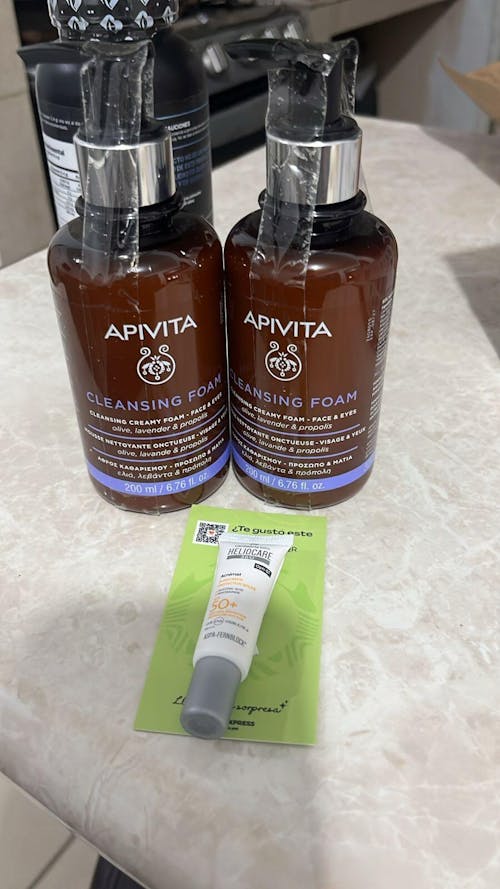 Apivita Espuma limpiadora facial para rostro y ojos 200 ml