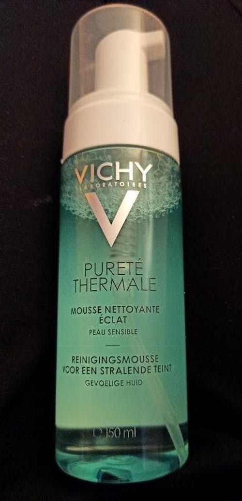 Vichy Purete Thermal Gel Mousse, Limpiador y desmaquillante para pieles sensibles, 200ml.