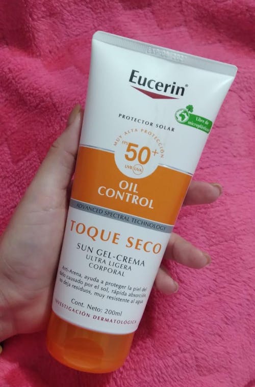Eucerin Sun Gel-Crema corporal Oil Control FPS50+ 200 ml