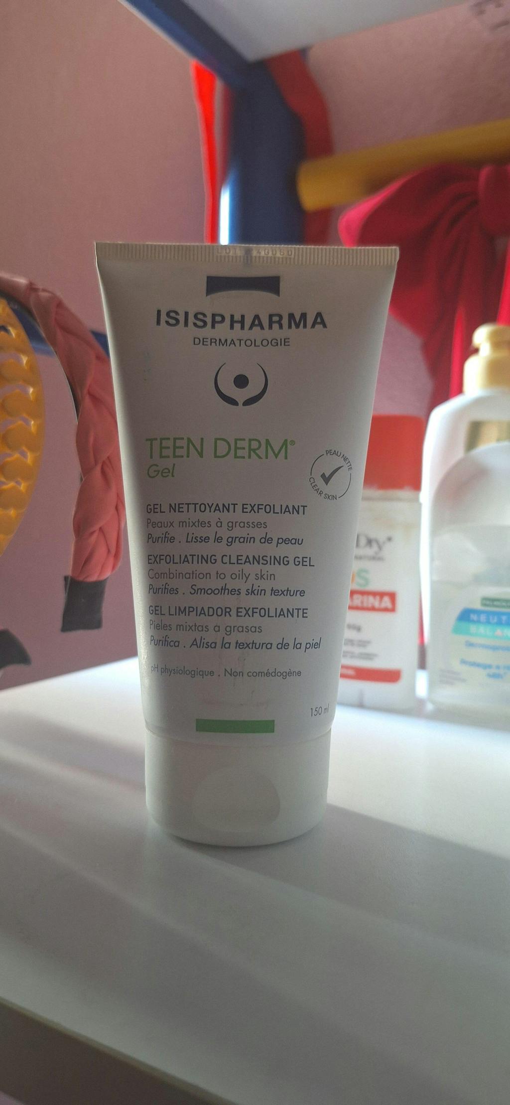 Isispharma Teen Derm Gel Exfoliante para pieles mixtas a grasas 150 ml