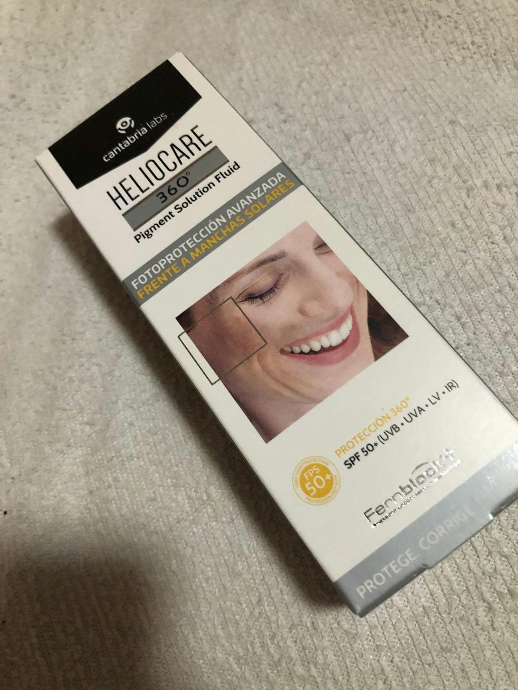 Cantabria Labs Heliocare 360° Pigment Solution Fluido solar despigmentante FPS50+ 50 ml